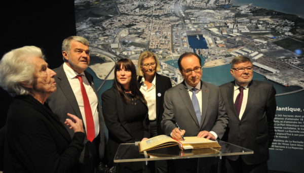 François Hollande inaugure l’exposition